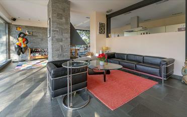 Villa - image - 10