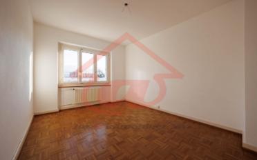 Apartment 4 rooms - image - 8