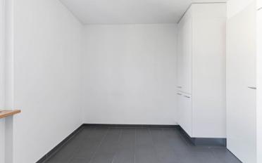 Apartment 4 rooms - image - 3