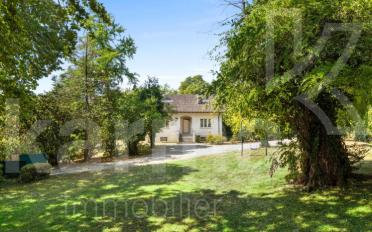 Einfamilienhaus 10 Zimmer - image - 1