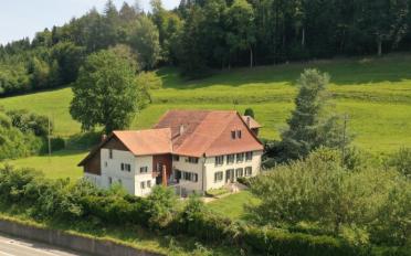 Bauernhaus 4.5 Zimmer - image - 1