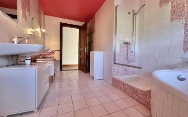 Farm house 12 rooms - image - 6