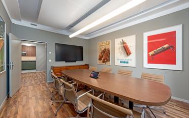 Office - image - 9