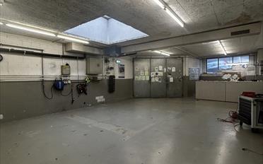 Commercial - image - 4