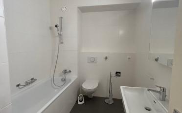 Apartment 4 rooms - image - 8