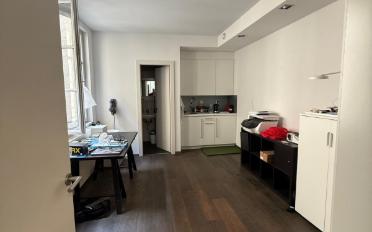 Office - image - 7