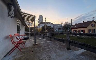 Terrace flat - image - 1