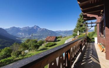 Chalet 7.5 pièces - image - 1