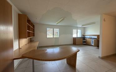 Appartement 9.5 pièces - image - 2