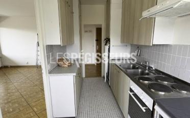 Apartment 4 rooms - image - 7