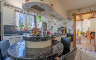 Einfamilienhaus 8.5 Zimmer - image - 9