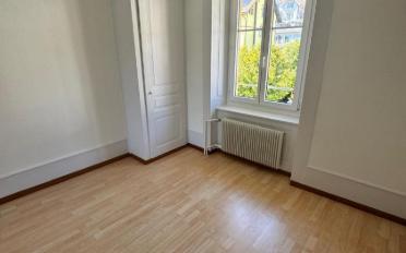 Apartment 4 rooms - image - 3
