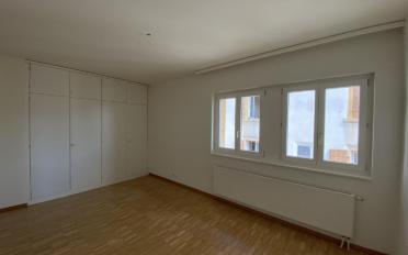 Apartment 4 rooms - image - 3
