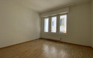 Apartment 4 rooms - image - 5