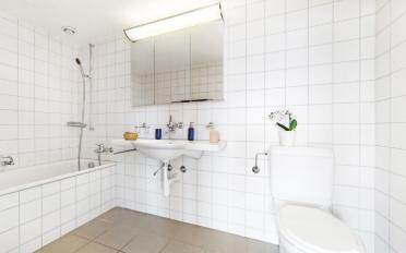 Apartment 4 rooms - image - 7