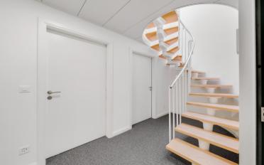 Office - image - 5