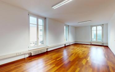 Office - image - 4