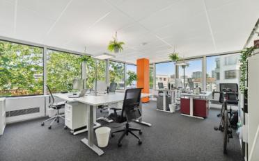 Office - image - 4