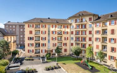 Apartment 4 rooms - image - 11
