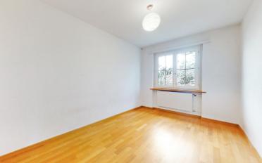 Apartment 4 rooms - image - 7