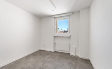 Office - image - 11