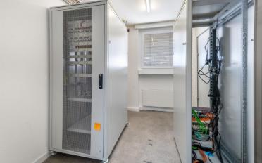 Office - image - 12