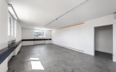 Office - image - 9