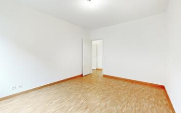 Apartment 4 rooms - image - 8