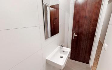 Apartment 5 rooms - image - 9