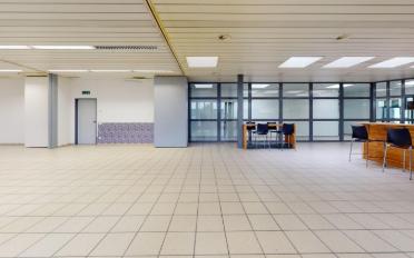 Commercial - image - 5