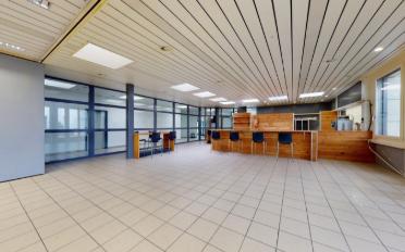 Commercial - image - 3