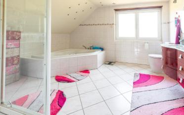 Villa 8.5 Zimmer - image - 12
