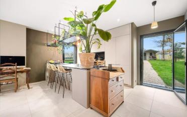 Single house 8 rooms - image - 10
