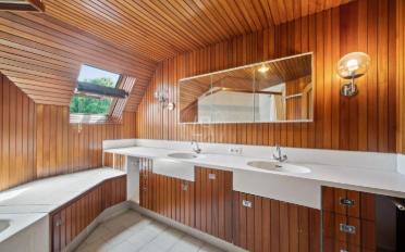 Single house 10 rooms - image - 12