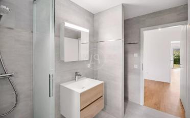 Apartment 4.5 rooms - image - 8