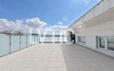 Office - image - 4