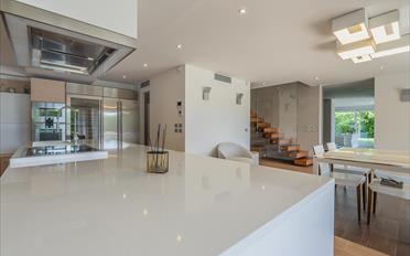 Maison 14 pièces - image - 12