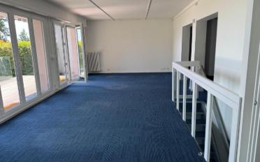 Office - image - 4