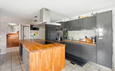 Single house 8 rooms - image - 5