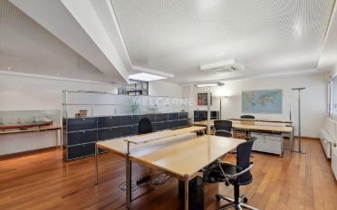 Office - image - 4