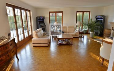 Villa 6.5 pièces - image - 3