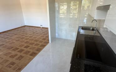 Apartment 4 rooms - image - 2