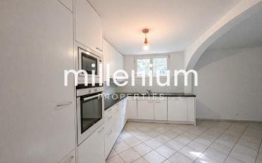 Maison contiguë 9 pièces - image - 8