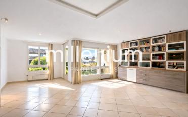 Apartment 5 rooms - image - 2