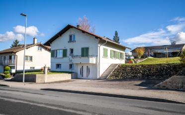 Einfamilienhaus 5.5 Zimmer - image - 1