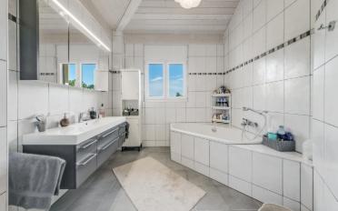 Villa 5.5 Zimmer - image - 11