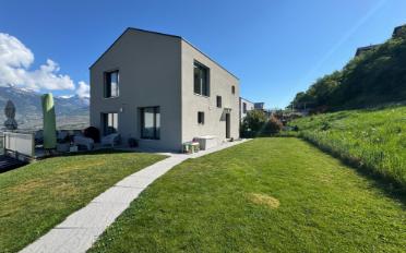 Einfamilienhaus 6.5 Zimmer - image - 1
