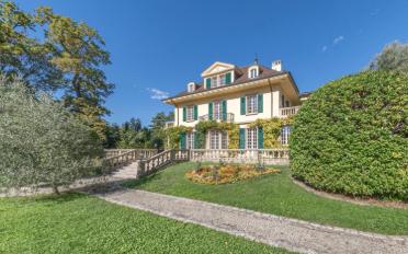 Single house 12 rooms - image - 1