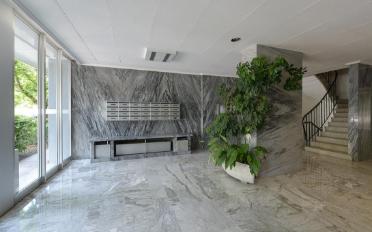 Apartment 8.5 rooms - image - 2