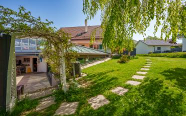 Villa 9.5 Zimmer - image - 1